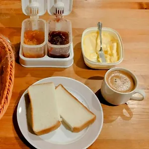 Tonarino For Backpackers Hostel Kobe